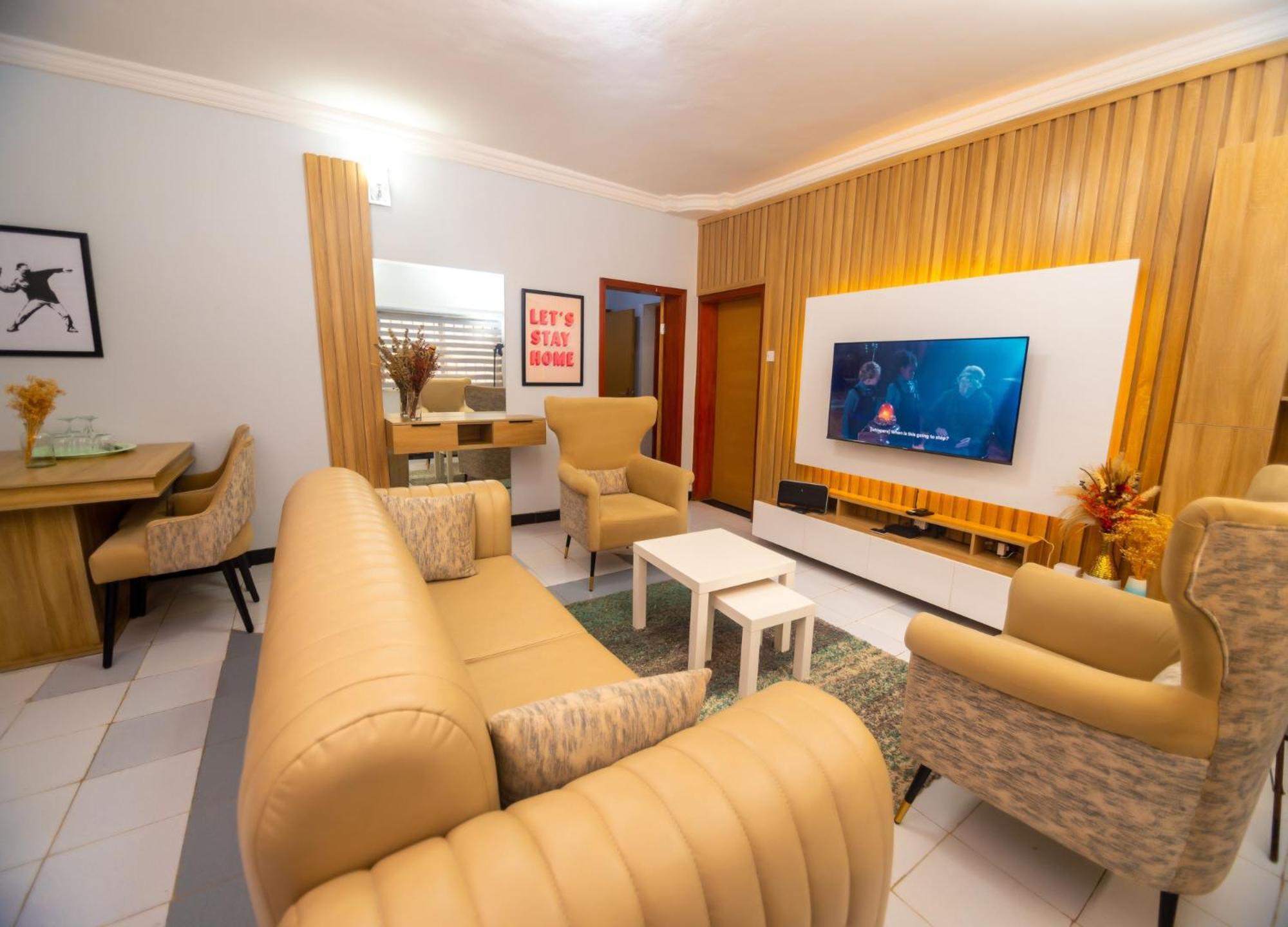 Palm Heights Apartments - Omole Phase 1, 伊凯贾 外观 照片